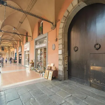 Style And Comfort In The Heart Of The *