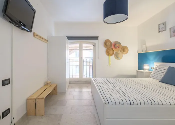 Style And Comfort In The Heart Of The *