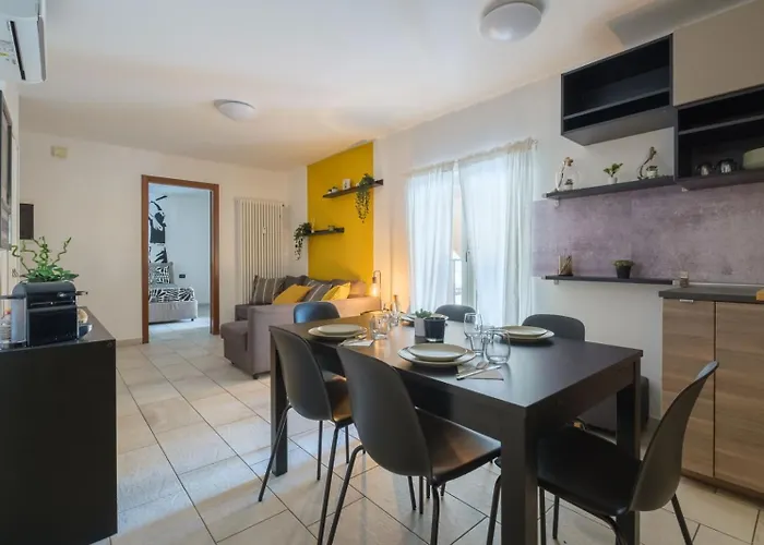 Style And Comfort In The Heart Of The *