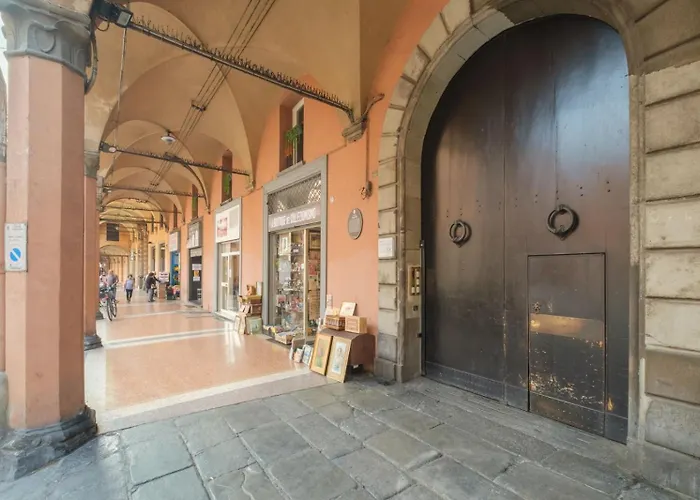 Style And Comfort In The Heart Of The *