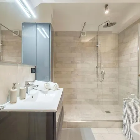 Style And Comfort In The Heart Of The Bolonia